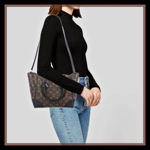 LOUIS VUITTON Noir Phenix PM - Picture 4 of 6